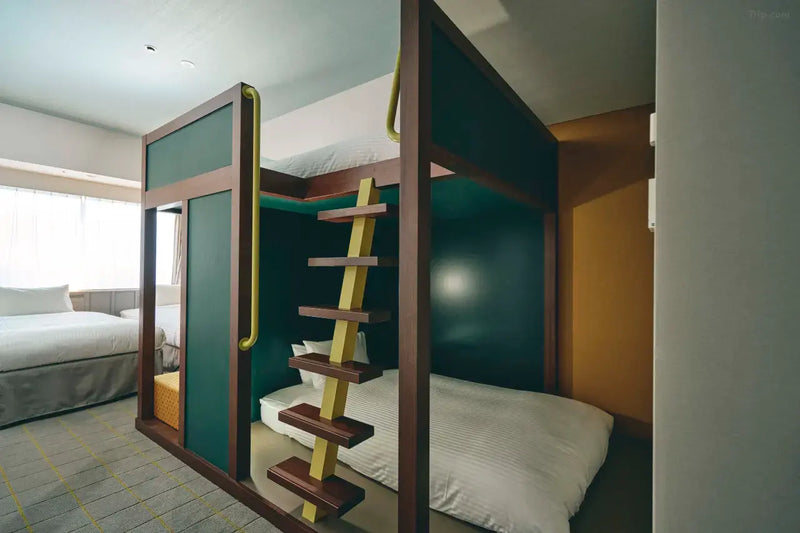 Superior Family | 2 single beds and 1 bunk bed