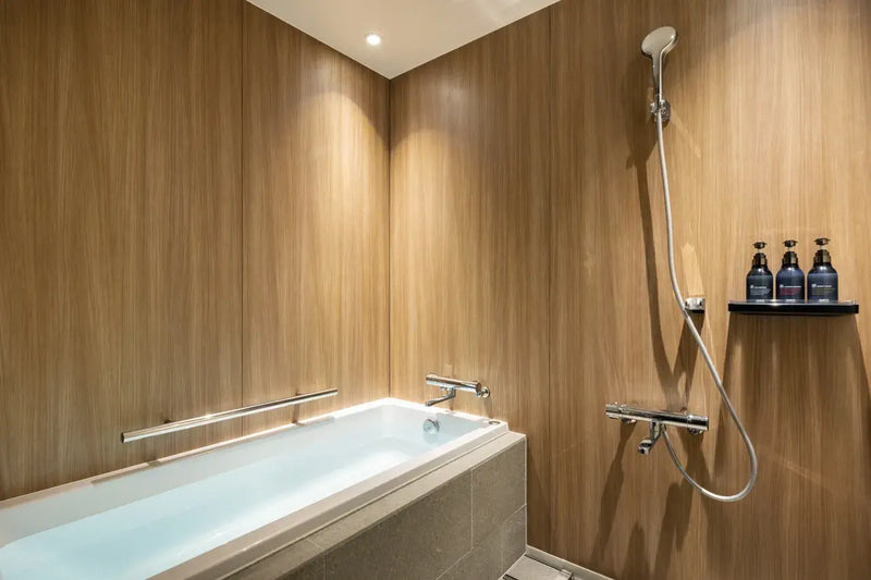 Twin Room (Universal Design) | 2 single beds and 1 sofa bed